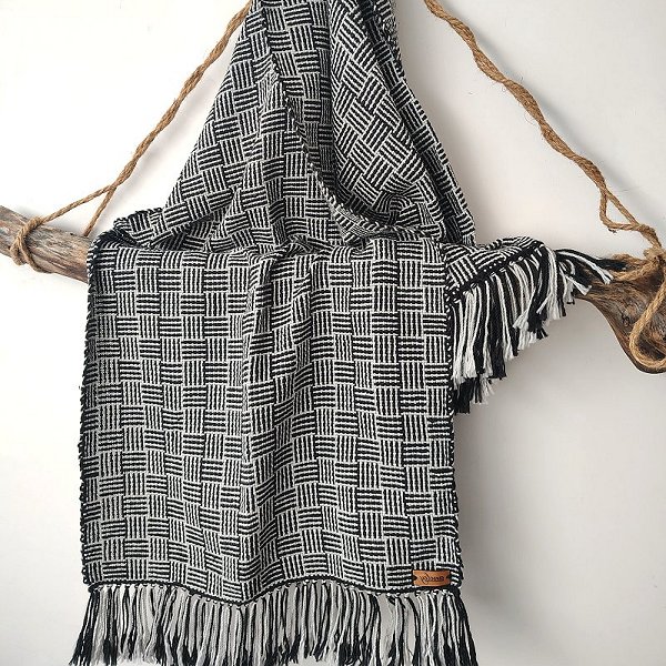 Pashmina Quintral tejidas en telar artesanales